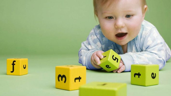 Одинадцятий місяць життя дитини