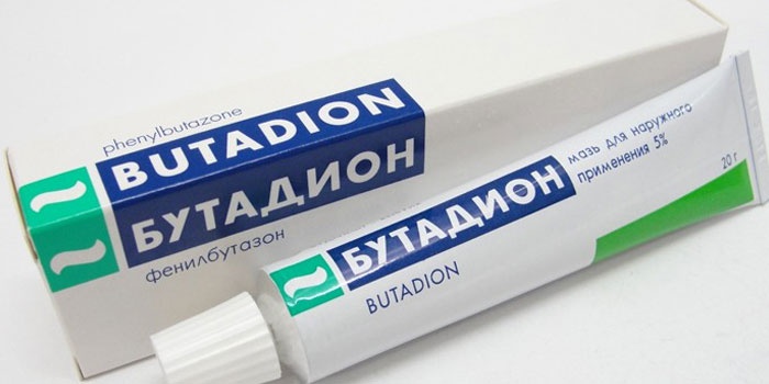 Що таке подагра та як її лікувати – ознаки артриту, лікарські медикаментозні та народні засоби.