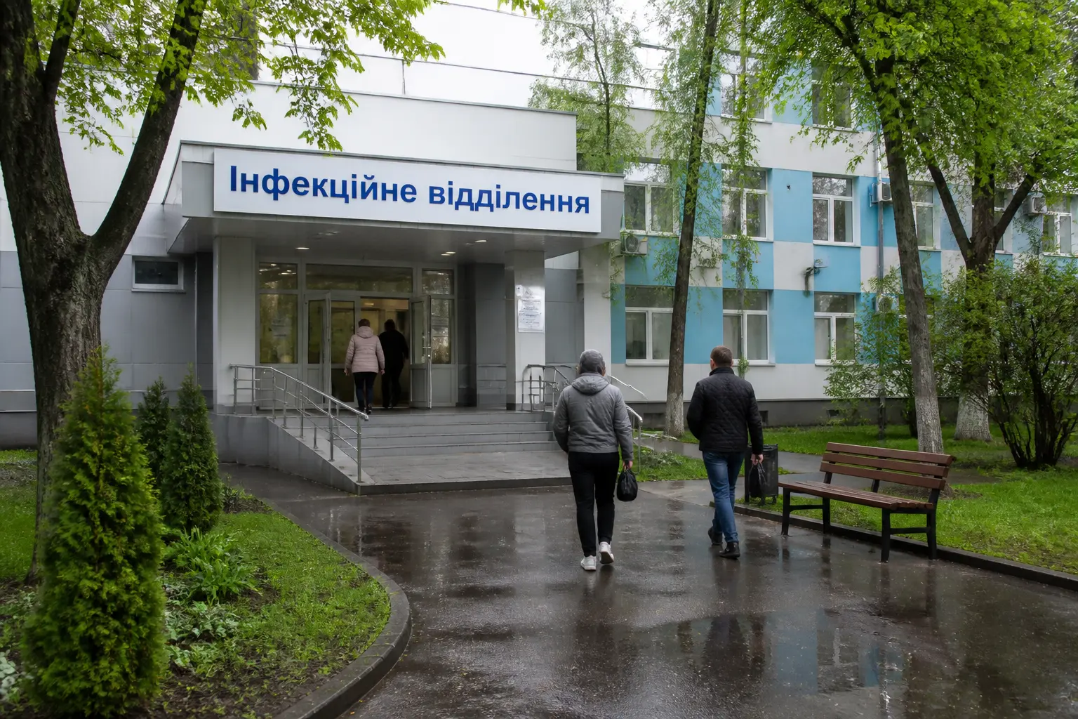 Будівля інфекційного відділення, куди звертаються при симптомах псевдотуберкульозу