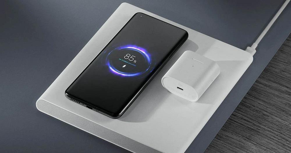 Смартфоны Xiaomi с беспроводной зарядкой